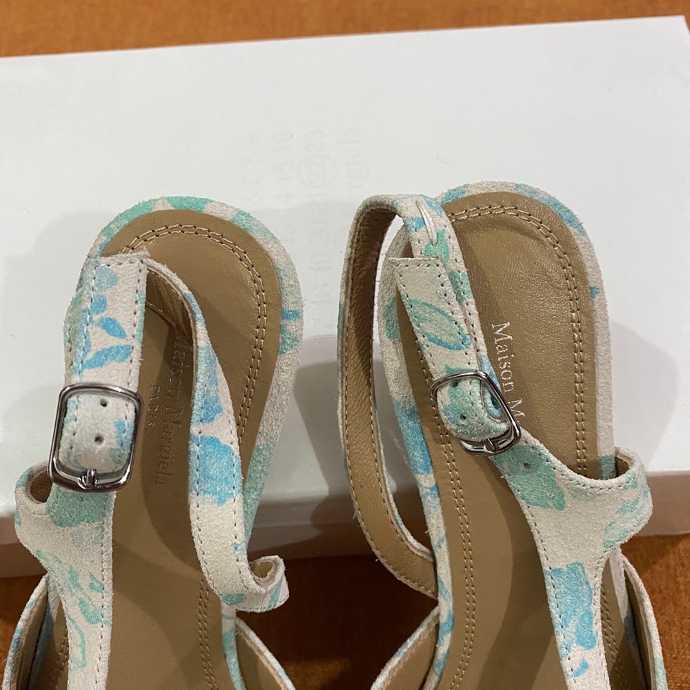 Maison Martin Margiela Women’s Floral Split-Toe Slingback Flats - Picture 3 of 8